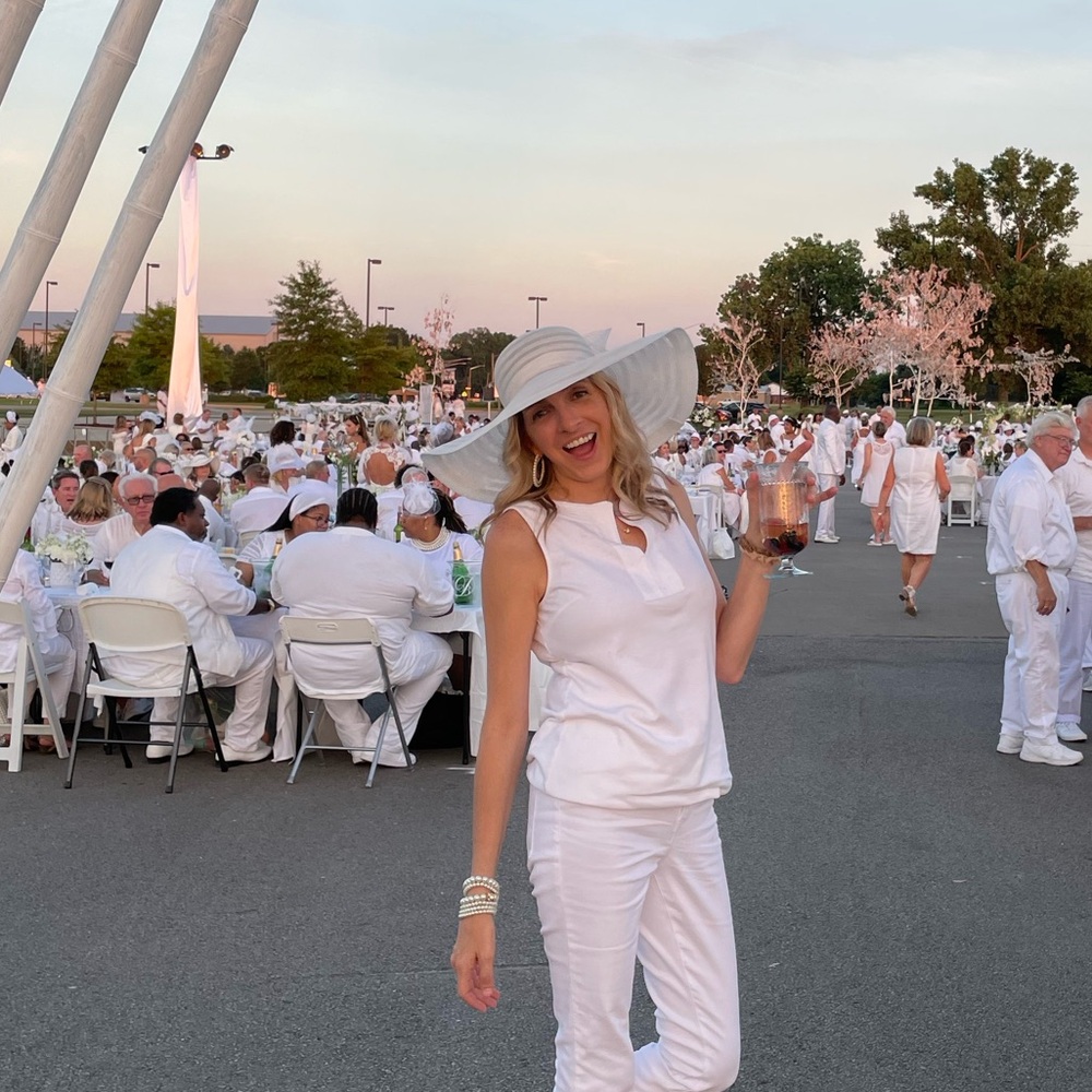 Meet your Posher, April